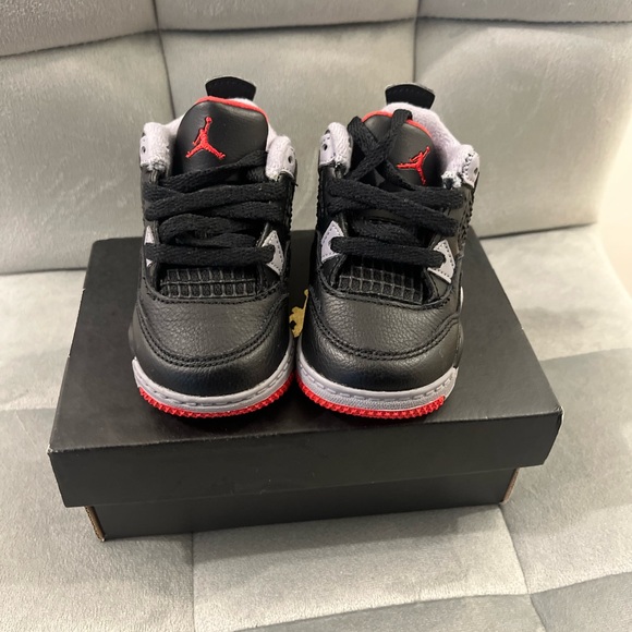 Jordan Retro 4 Kids Black and Red Sneakers